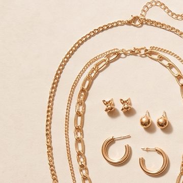 Layered gold chains